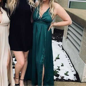 Long green blackness dress with silt